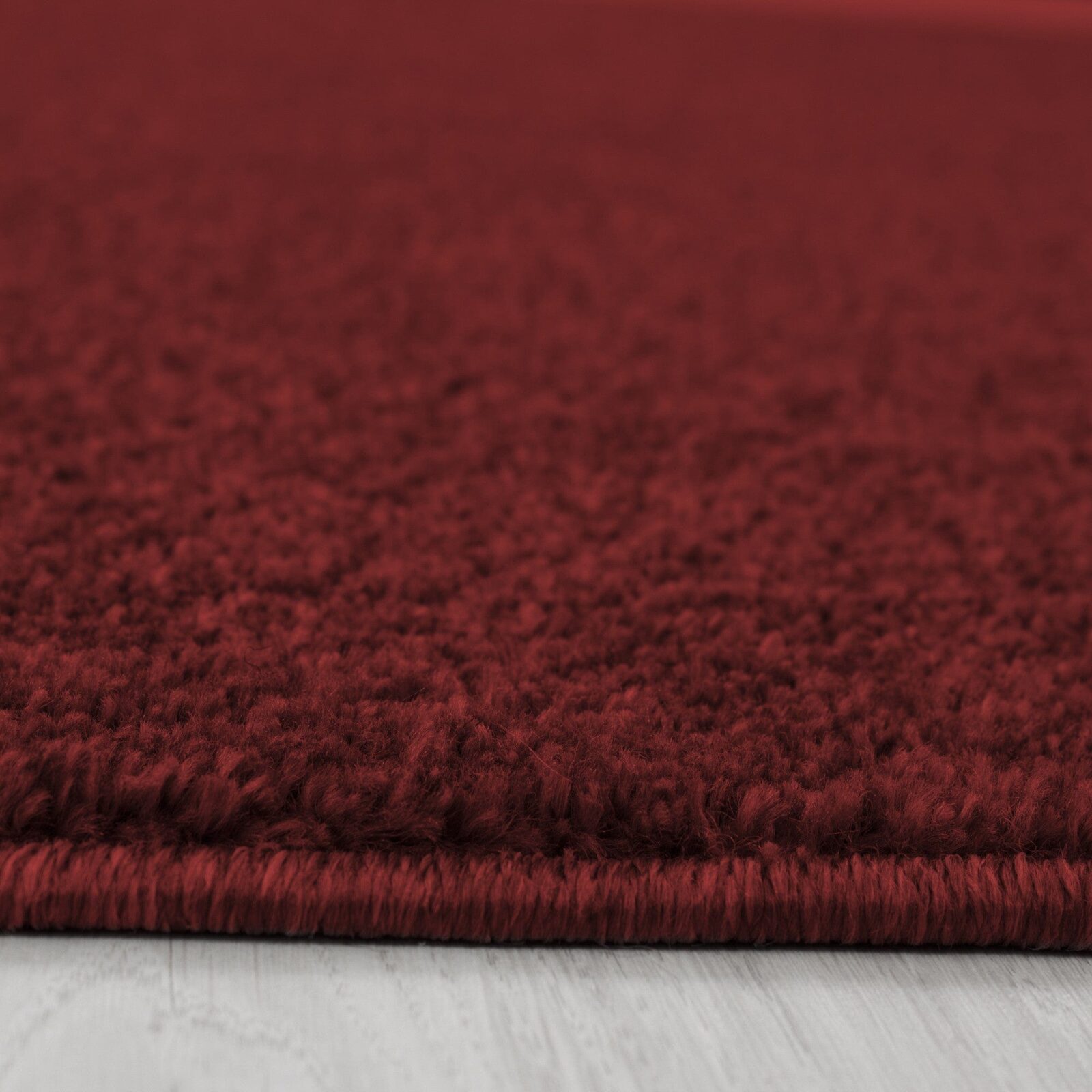 Ata Kortpolig vloerkleed Effen – Rood (7000)