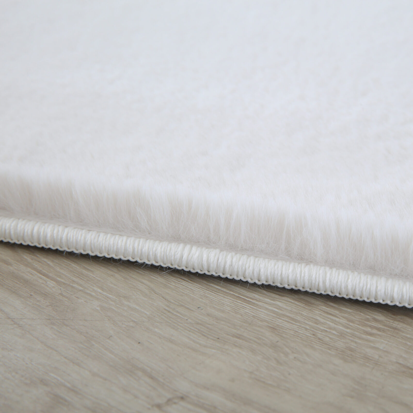 Pouffy Kortpolig vloerkleed Effen – Crème (5100)